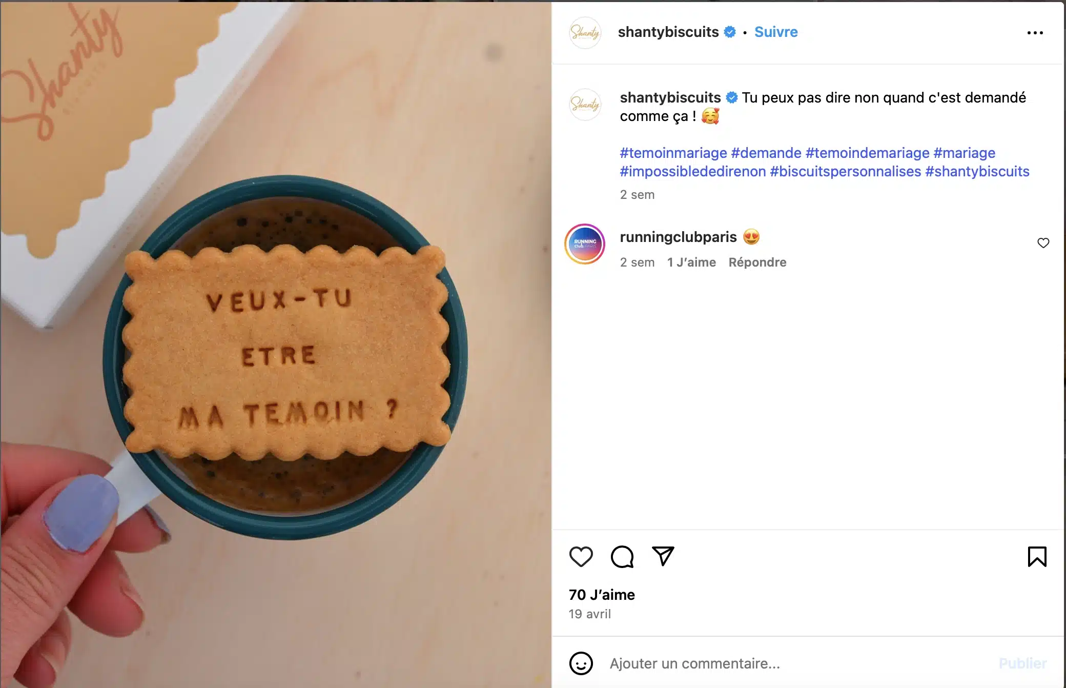 Biscuit personnalisé avec le message 'Veux-tu être ma témoin ?' sur une tasse de café
